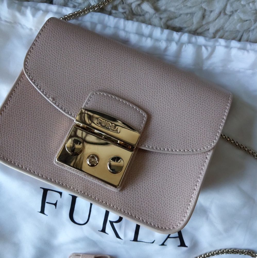 Furla Metropolis Mini Crossbody Bag